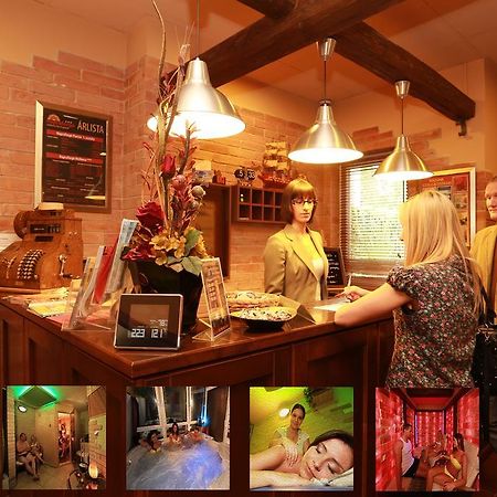 Bed and Breakfast Napraforgo Wellness Haz Es Panzio Pécs Zewnętrze zdjęcie