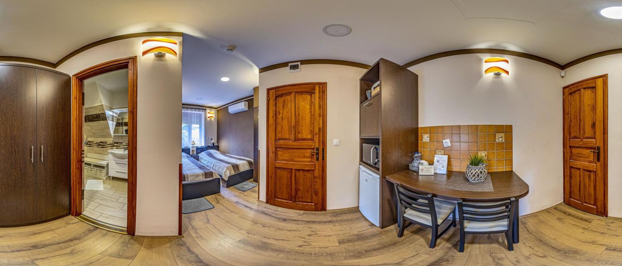 Bed and Breakfast Napraforgo Wellness Haz Es Panzio Pécs Zewnętrze zdjęcie