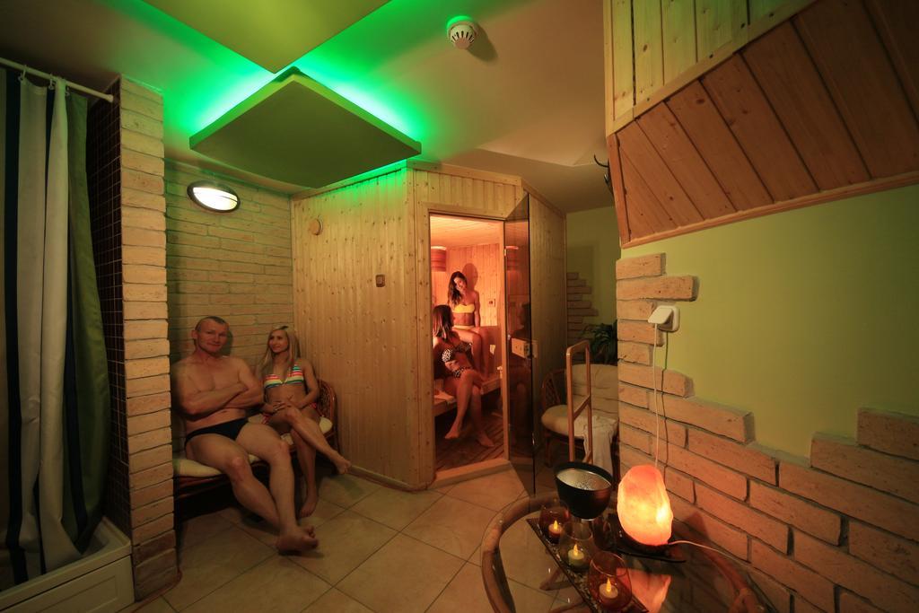 Bed and Breakfast Napraforgo Wellness Haz Es Panzio Pécs Zewnętrze zdjęcie